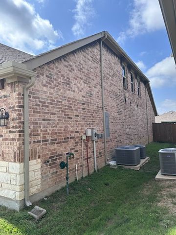 1704 Alton Way, Aubrey, TX 76227