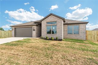 1012 Marquis Avenue, Lowell, AR 72745