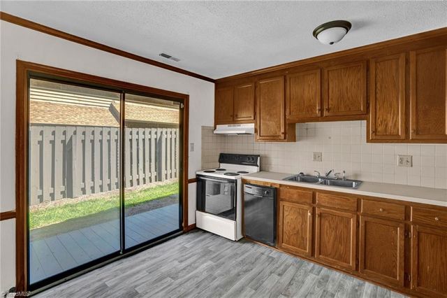 340 Vista Circle B, Winston-salem, NC 27106