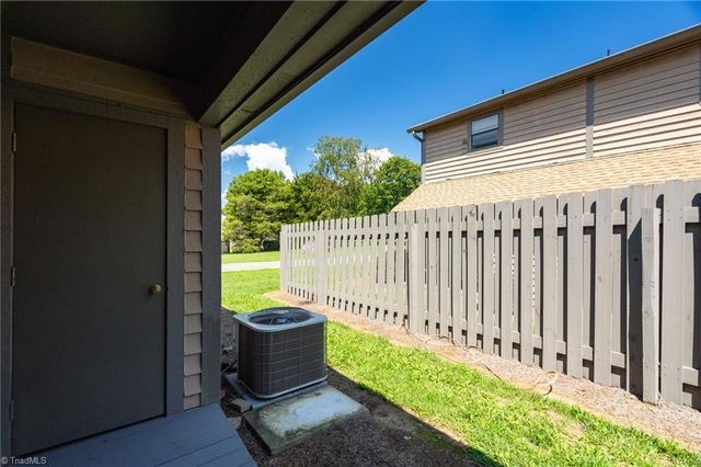 340 Vista Circle B, Winston-salem, NC 27106