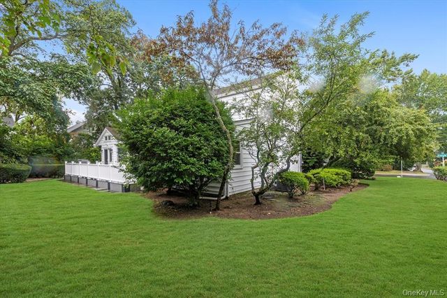 709 Carlyle Street, Woodmere, NY 11598