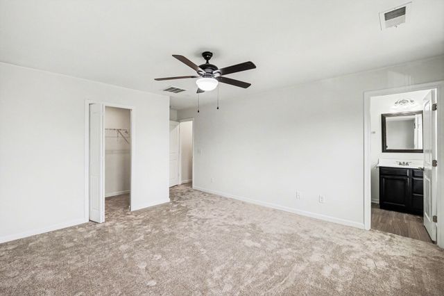 136 Moshe Yaalon Dr, La Vergne, TN 37086