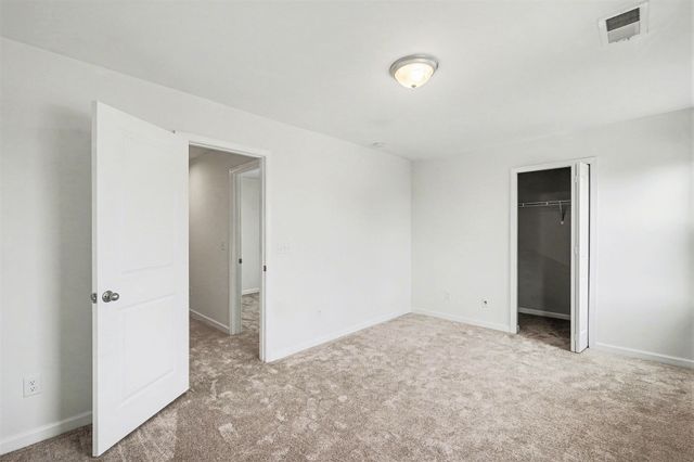 136 Moshe Yaalon Dr, La Vergne, TN 37086