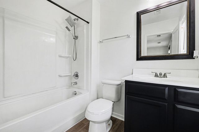 136 Moshe Yaalon Dr, La Vergne, TN 37086