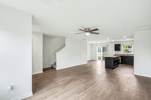 136 Moshe Yaalon Dr, La Vergne, TN 37086