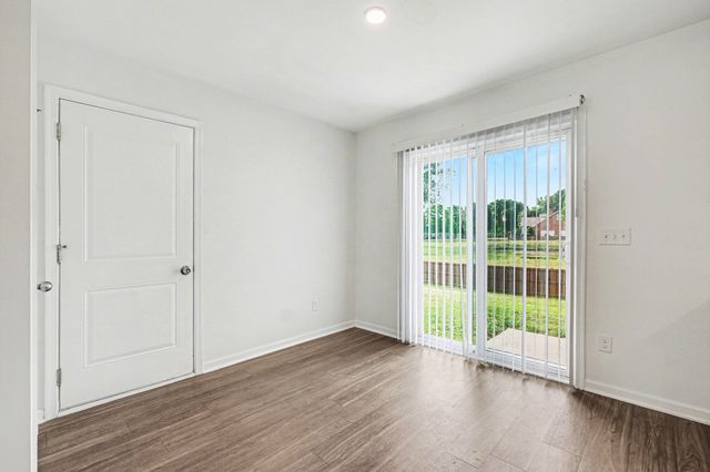 136 Moshe Yaalon Dr, La Vergne, TN 37086