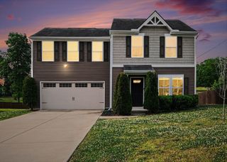 136 Moshe Yaalon Dr, La Vergne, TN 37086