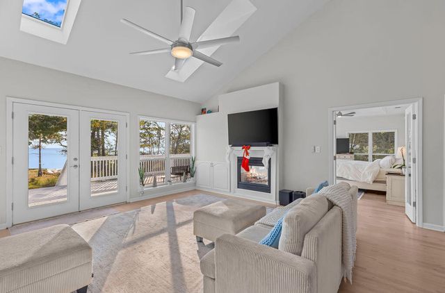 7819 State Highway, Freeport, FL 32439