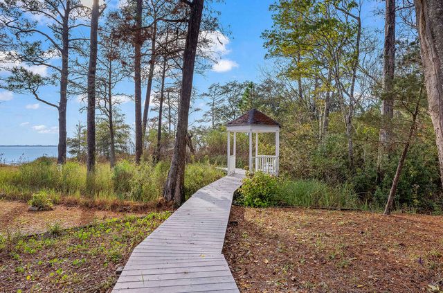 7819 State Highway, Freeport, FL 32439