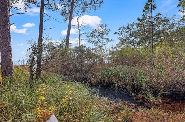 7819 State Highway, Freeport, FL 32439