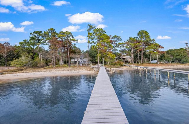 7819 State Highway, Freeport, FL 32439