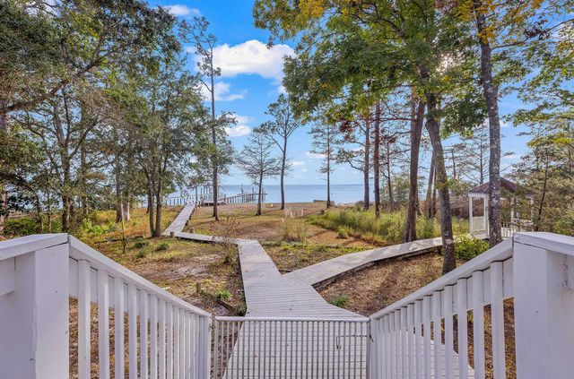 7819 State Highway, Freeport, FL 32439