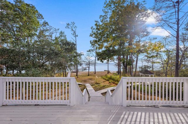 7819 State Highway, Freeport, FL 32439