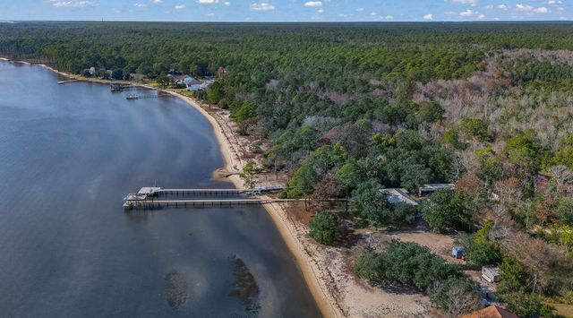 7819 State Highway, Freeport, FL 32439