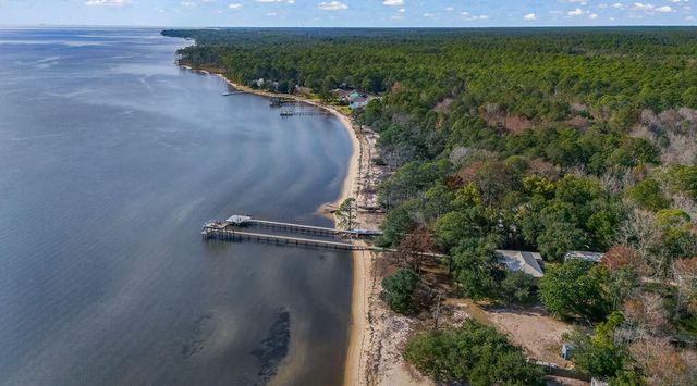 7819 State Highway, Freeport, FL 32439