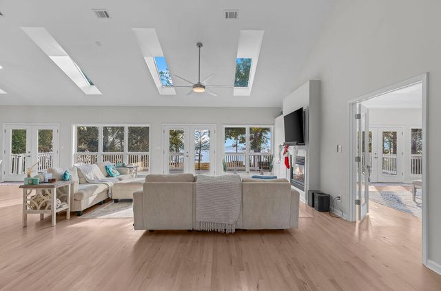 7819 State Highway, Freeport, FL 32439