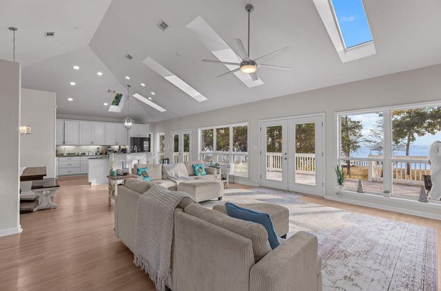 7819 State Highway, Freeport, FL 32439