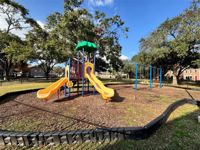 2041 Winrock Boulevard 157, Houston, TX 77057