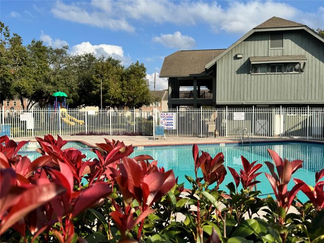 2041 Winrock Boulevard 157, Houston, TX 77057