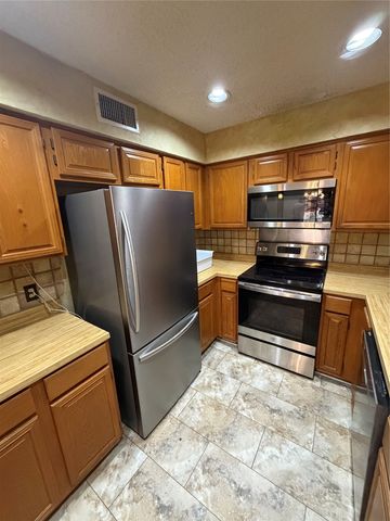100 Morrow Drive, Bedford, TX 76021