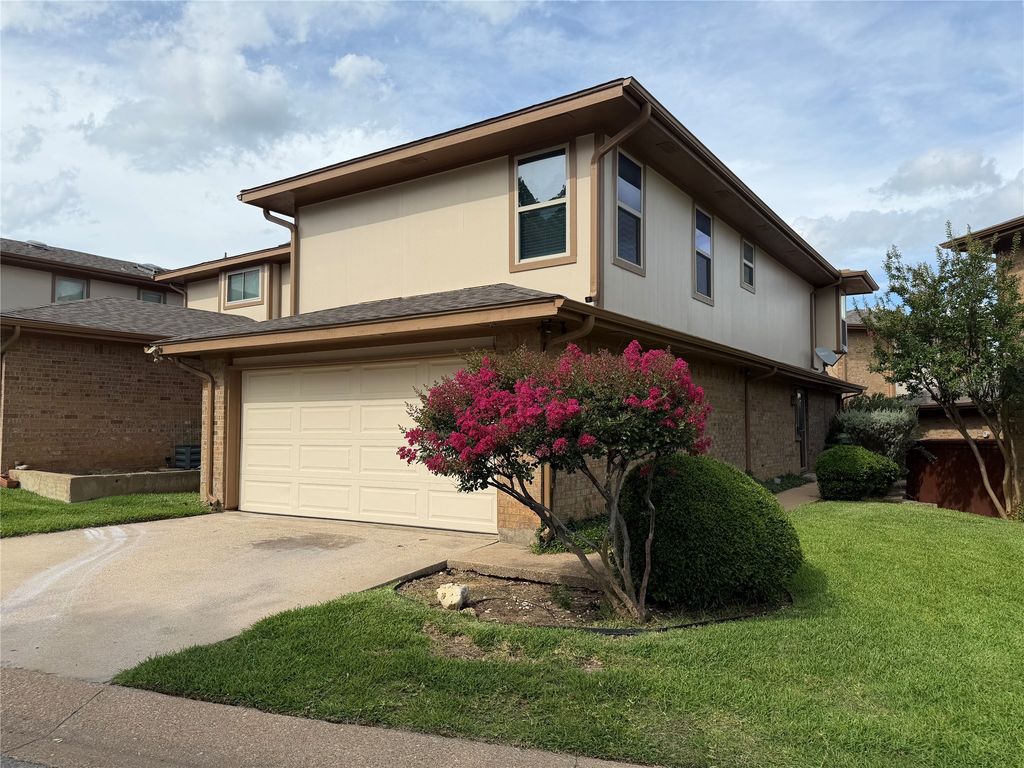 100 Morrow Drive, Bedford, TX 76021