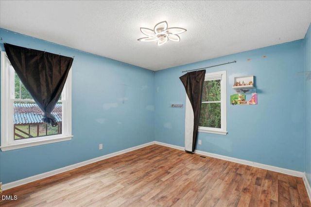 513 W 1st Street, Kenly, NC 27542