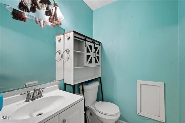 513 W 1st Street, Kenly, NC 27542