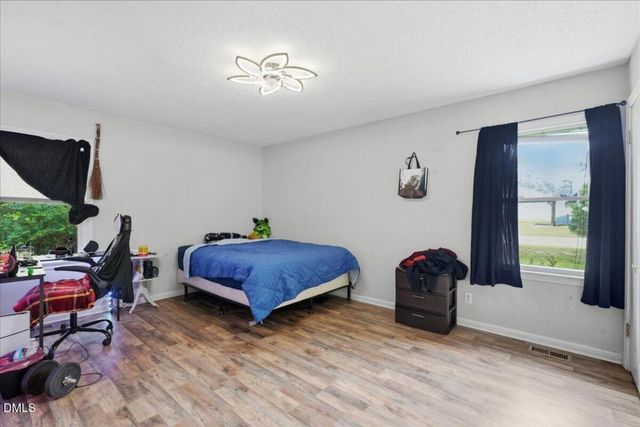 513 W 1st Street, Kenly, NC 27542