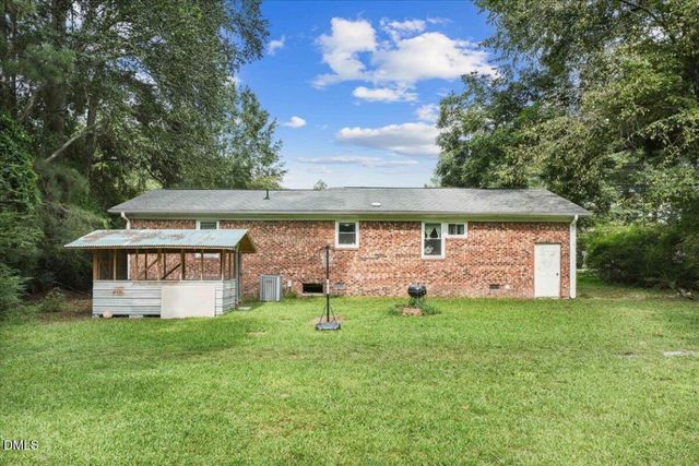 513 W 1st Street, Kenly, NC 27542
