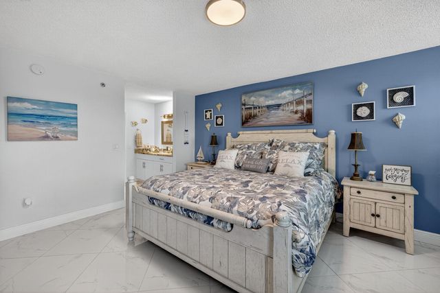 2334 S Cypress Bend Dr 511, Pompano Beach, FL 33069