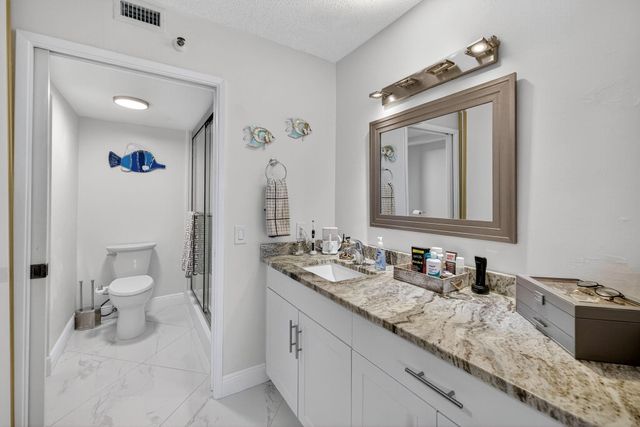 2334 S Cypress Bend Dr 511, Pompano Beach, FL 33069