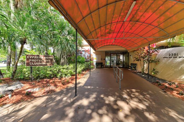 2334 S Cypress Bend Dr 511, Pompano Beach, FL 33069