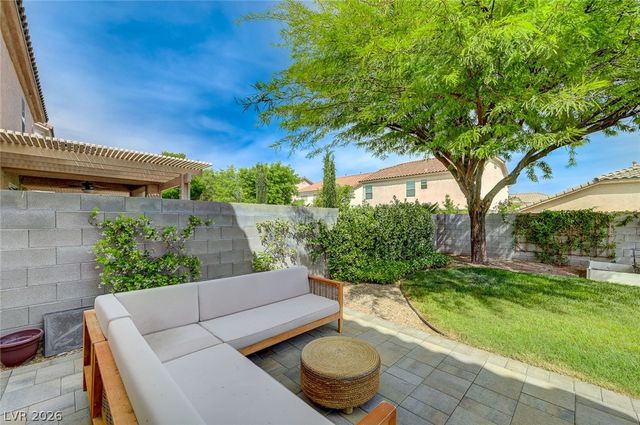 222 Willow Pond Court, Las Vegas, NV 89148