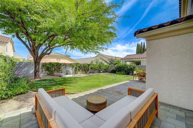 222 Willow Pond Court, Las Vegas, NV 89148