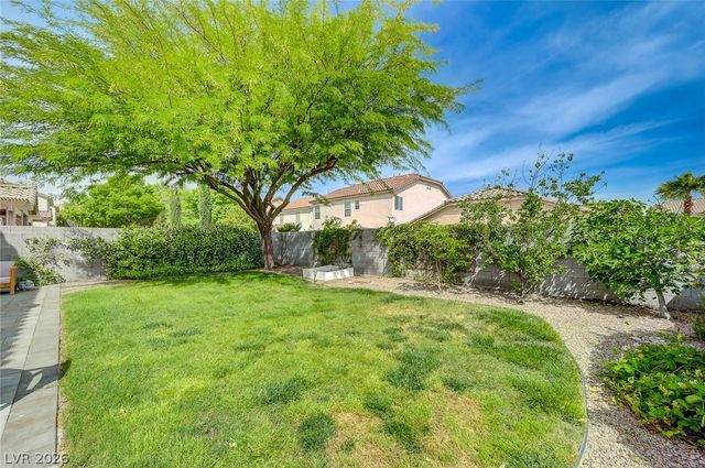 222 Willow Pond Court, Las Vegas, NV 89148