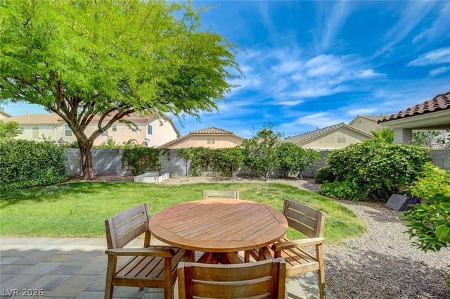 222 Willow Pond Court, Las Vegas, NV 89148