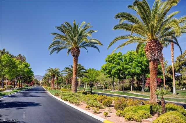 222 Willow Pond Court, Las Vegas, NV 89148