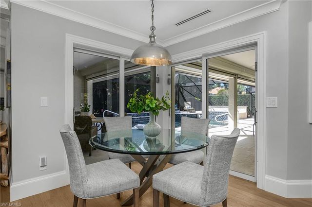 720 Shadow Lake LN, Naples, FL 34108