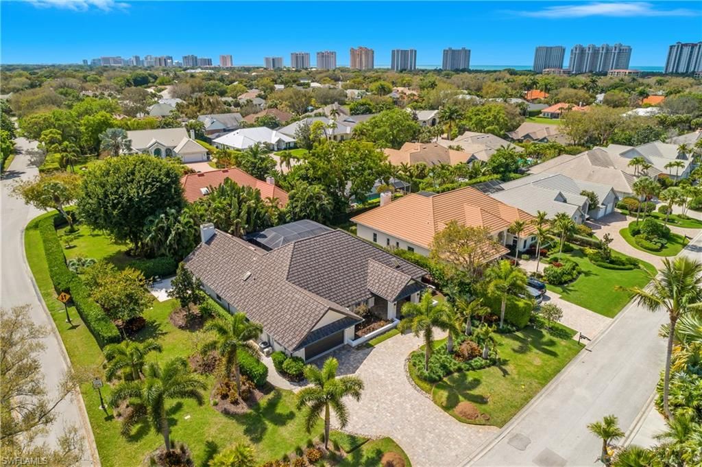 720 Shadow Lake LN, NAPLES, FL 34108 — photo 4