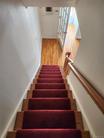142 Morris Parkway, Valley Stream, NY 11580