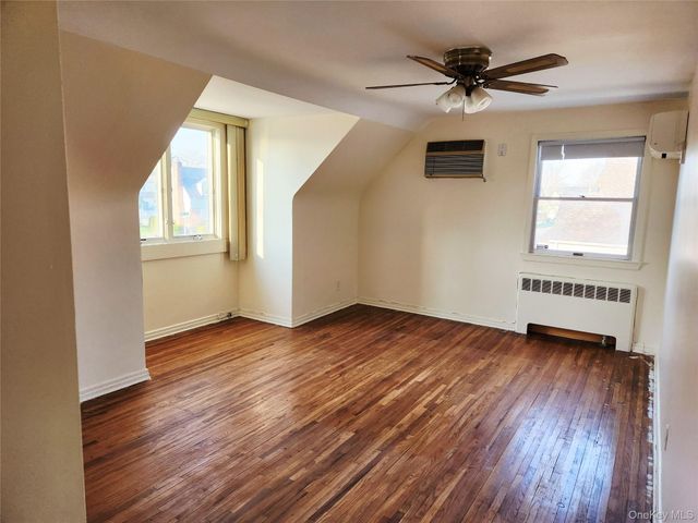 142 Morris Parkway, Valley Stream, NY 11580
