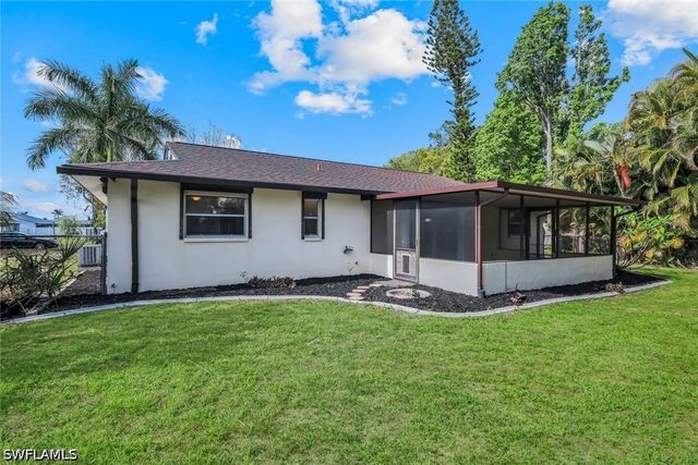 6302 Hofstra CT W, Fort Myers, FL 33919