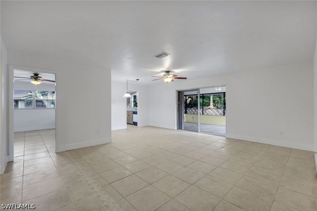 6302 Hofstra CT W, Fort Myers, FL 33919