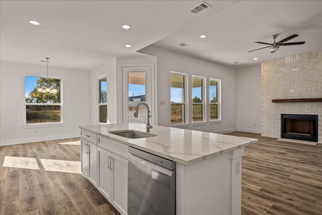 3214 Willow Road, Celeste, TX 75423