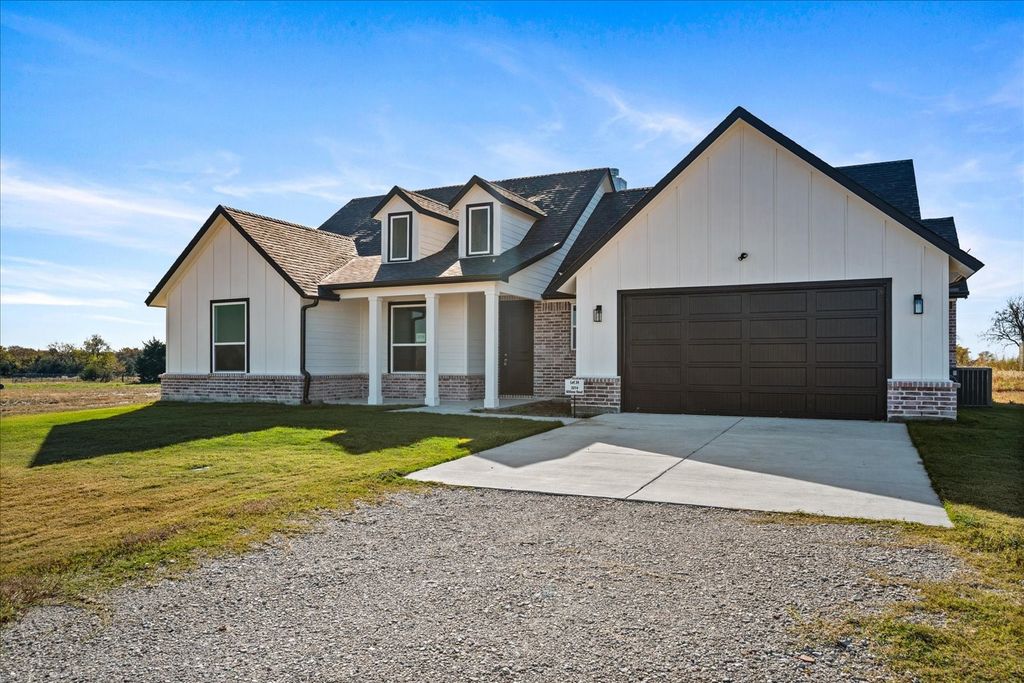 3214 Willow Road, Celeste, TX 75423