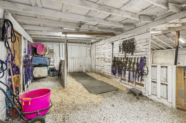 3259 W Farm Rd 60, Springfield, MO 65803