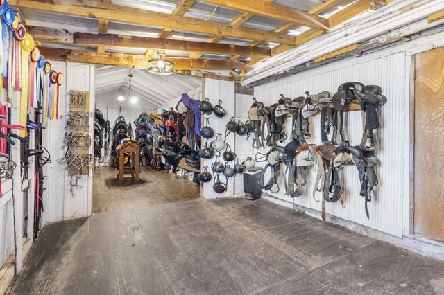 3259 W Farm Rd 60, Springfield, MO 65803