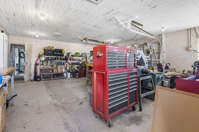 3259 W Farm Rd 60, Springfield, MO 65803