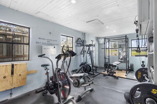 3259 W Farm Rd 60, Springfield, MO 65803