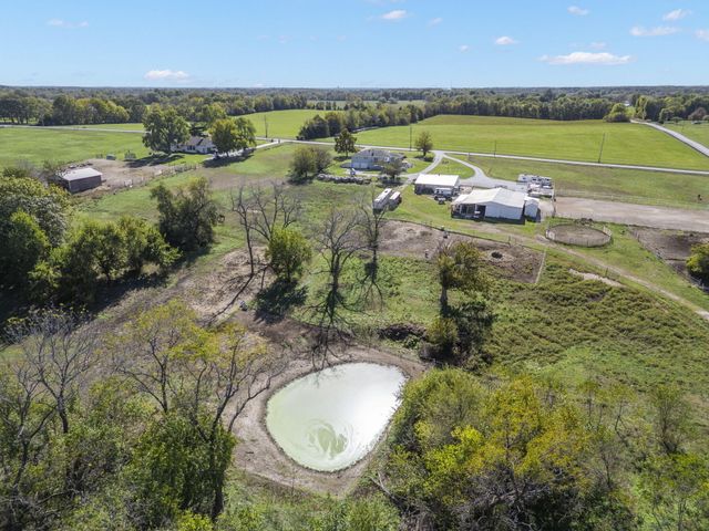 3259 W Farm Rd 60, Springfield, MO 65803